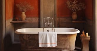 Timeless Craft Meets Futuristic Artistry: Pratesi Unveils AI-Driven Summer 2024 Campaign