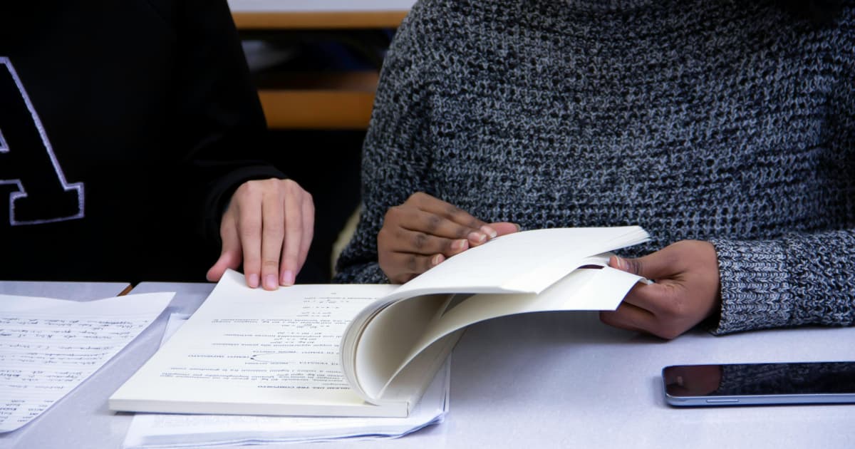 Jaime & Blanca Jarrín Foundation and Los Defensores Launch 2025 Scholarships for Law and Journalism Students