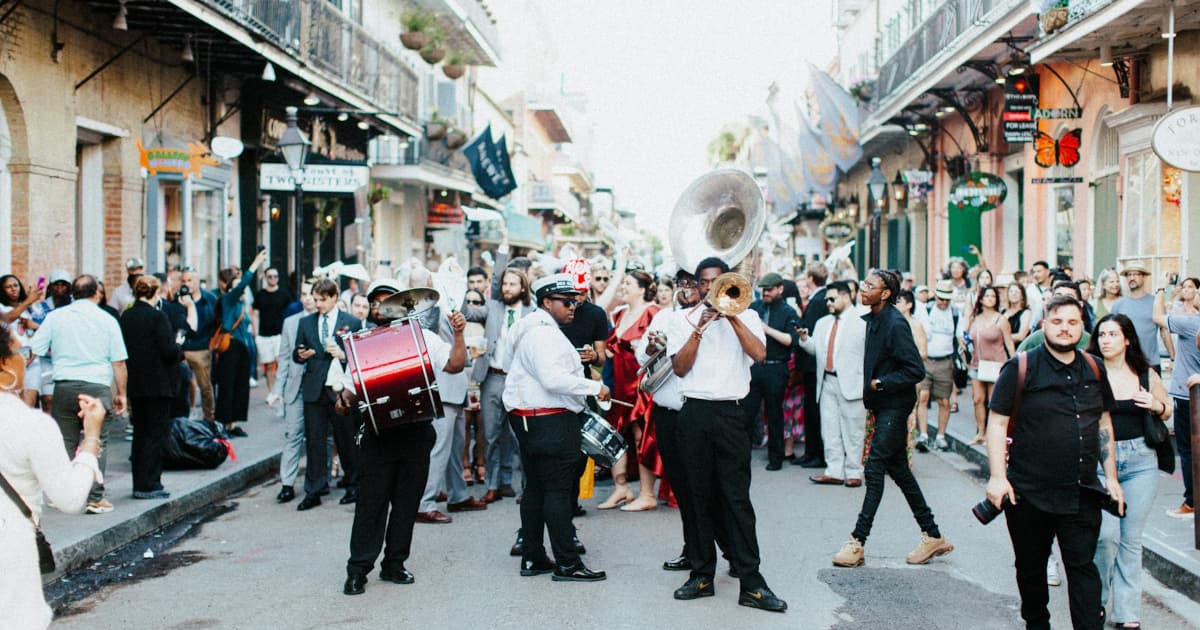 Decorative Chain Link Fences Offer Vancouver Homeowners Privacy and Style