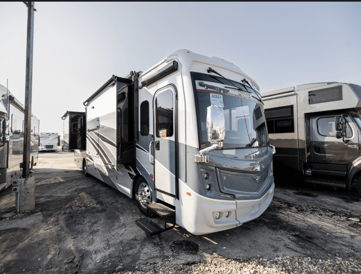 McKee RV Strengthens Midwest RV Market as Authorized Thor Motor Coach Dealer