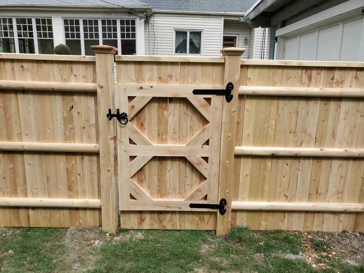 10 Things Newburyport Homeowners Should Know Before Installing a Privacy Fence This Summer