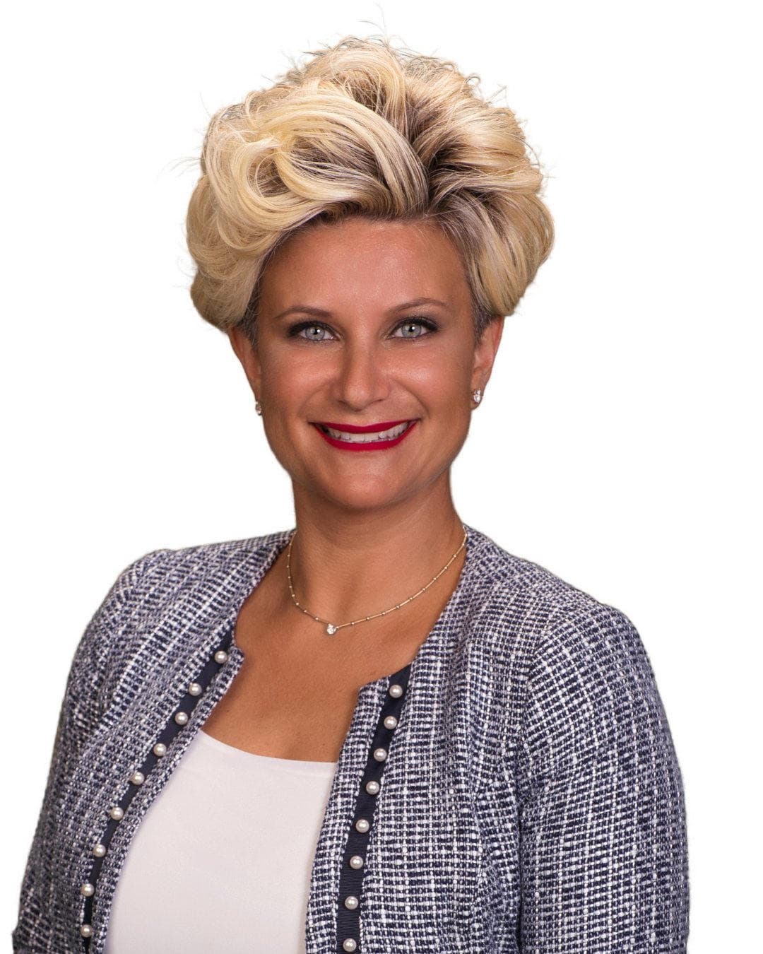 Lisa McAteer and McAteer & Will Estates Achieve Top Luxury Real Estate Recognition