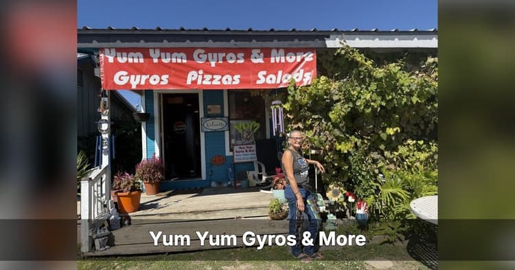 banner image for: Canyon Lake's Yum Yum Gyros & More Brings Back Holiday Giving Tree for 2026
