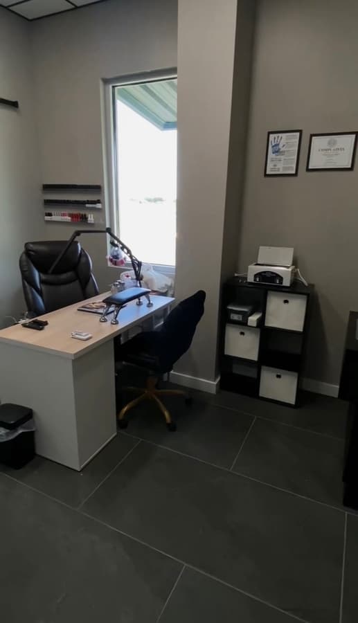 Xochitl Nails Finds Affordable Home at Hill Country Salon Suites in Georgetown