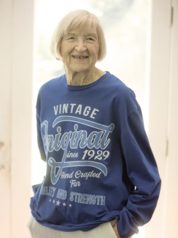 Frances Fuller's 'All Year Gratitude' Offers Fresh Perspective on Mistakes and Regrets