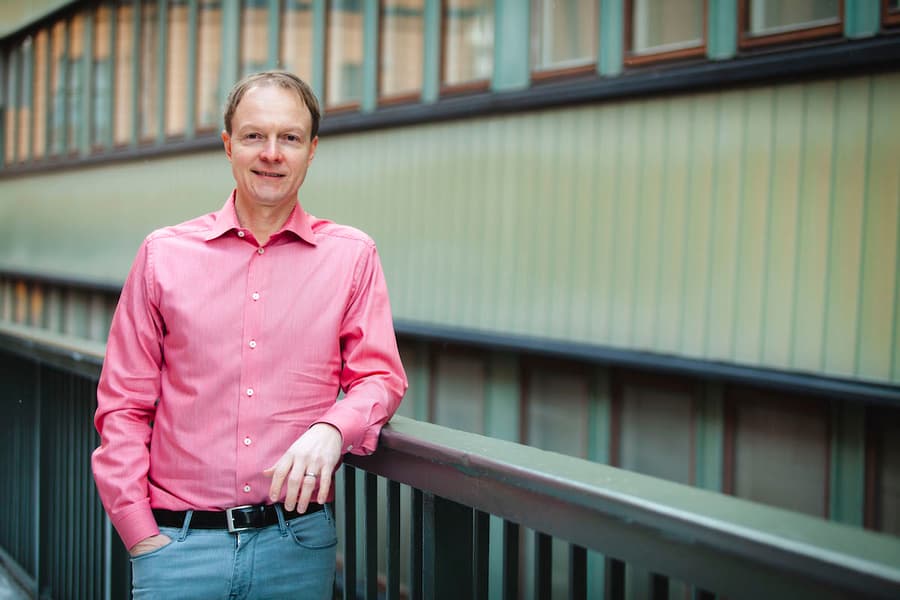 NinaData and VU Compare Partner to Revolutionize Car Lease Advertising