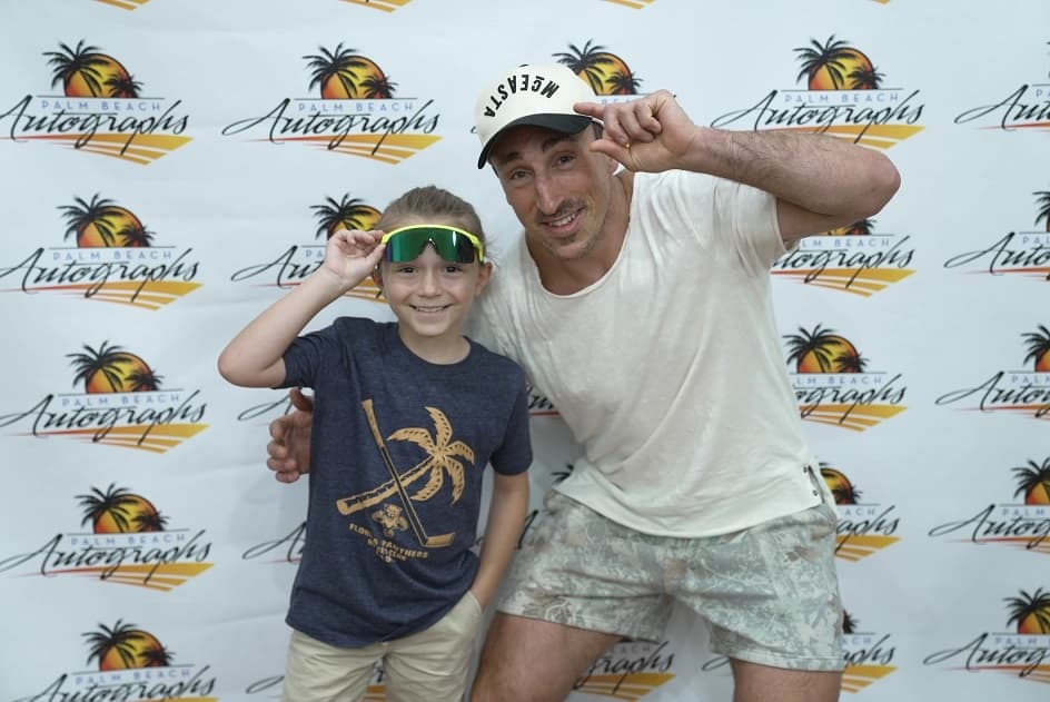 Florida Panthers Engage with Fans at Palm Beach Autographs Event