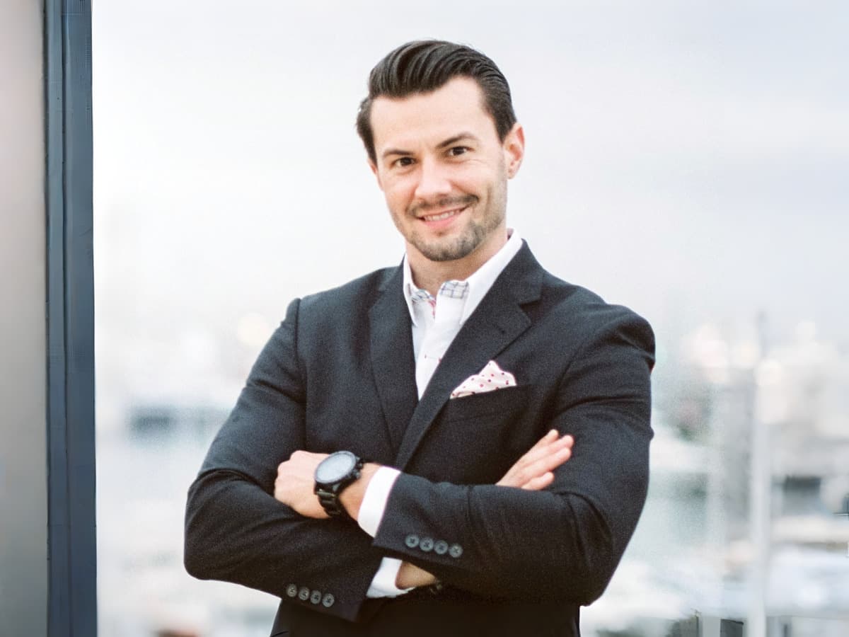 Why Top Real Estate Agents Are Delegating Complex Tasks to Trained Virtual Assistants