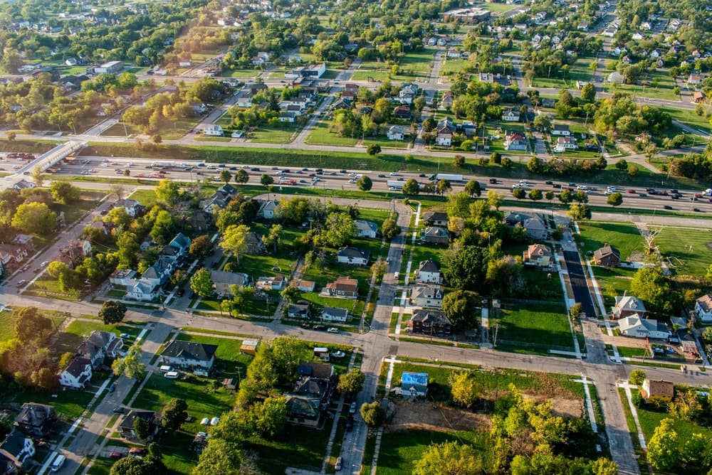 Selling Under Pressure? A Detroit Broker’s Advice for Protecting Your Equity