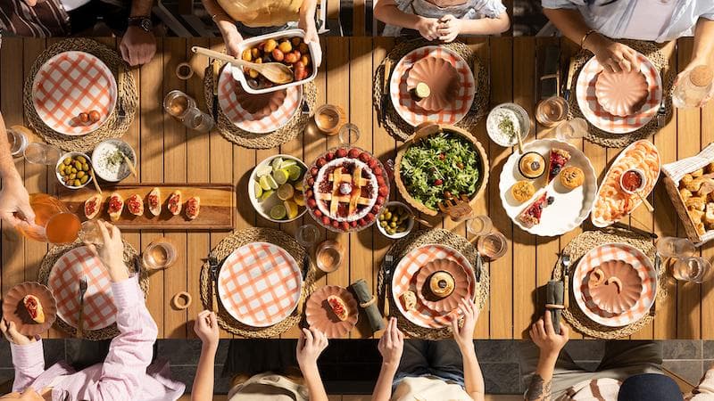 Transformer Table Outdoor Collection Offers Modular Solutions for Summer Entertaining