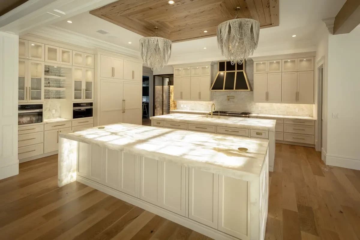 Orlando Carpenter's 35-Year Commitment Elevates Custom Kitchen Cabinet Craftsmanship
