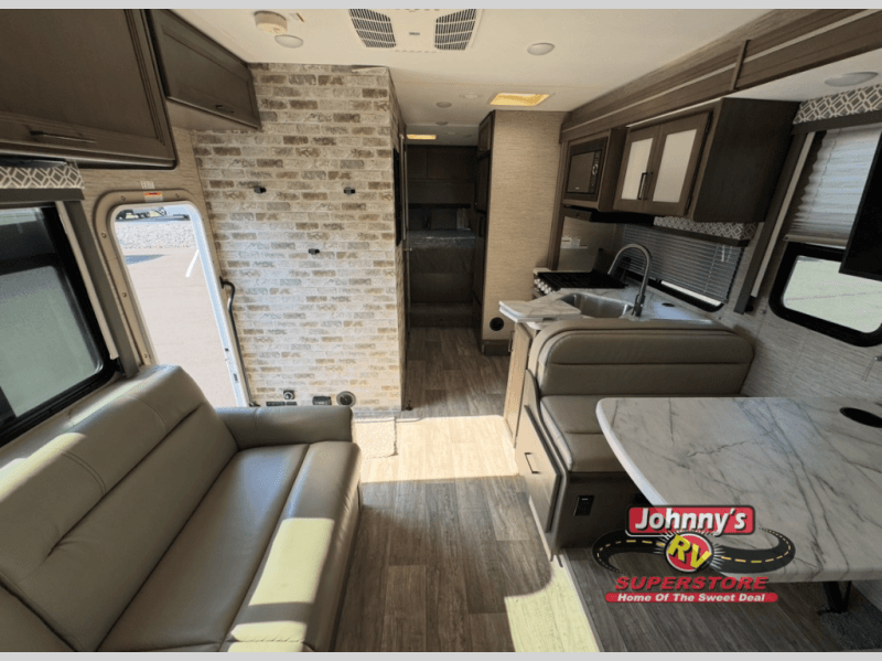 Johnny's RV Superstore Updates Inventory Cycle Amid Steady Alabama RV Demand