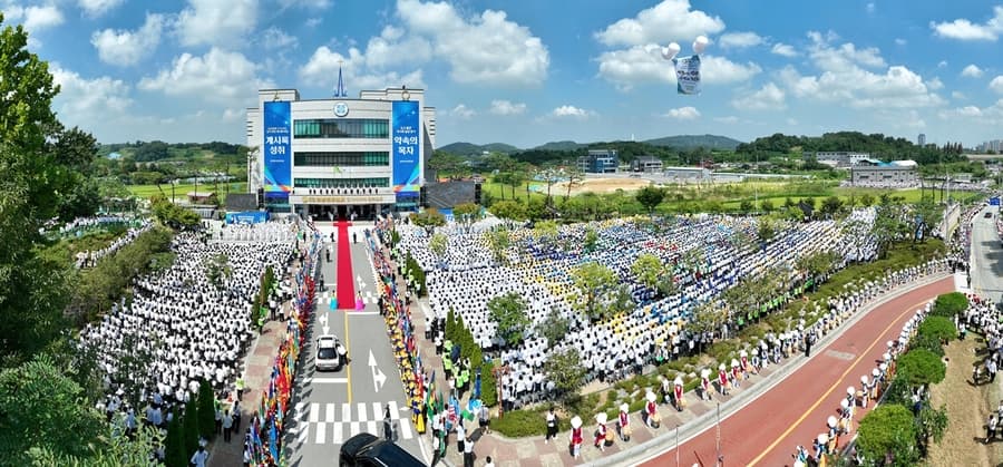 Shincheonji Church of Jesus Draws 80,000 Worshippers in South Korea