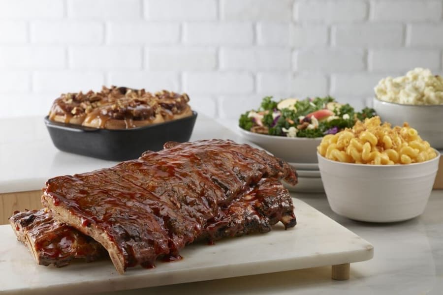 Perkins American Food Co. Unveils Holiday Menu with New Ribs and Cinna-Rolls